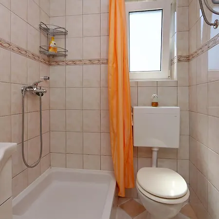 Apartamento With Parking Space Barbat, Rab - 24547 *