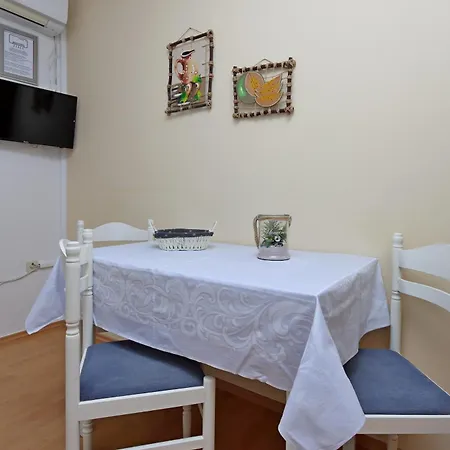 Апартаменты With Parking Space Barbat, Rab - 24547
