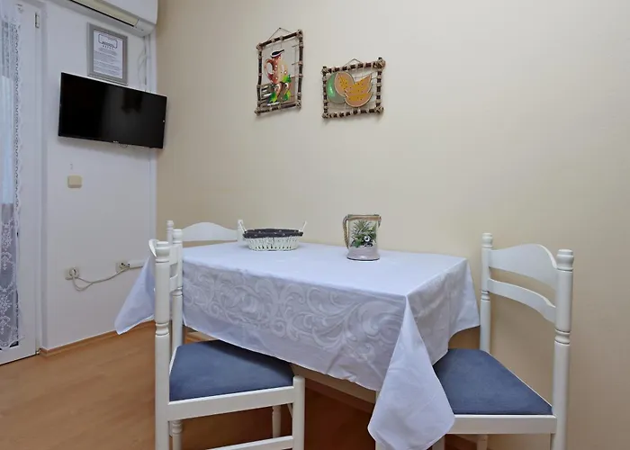 Apartament With Parking Space Barbat, Rab - 24547
