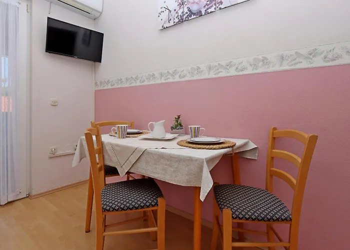Apartament With Parking Space Barbat, Rab - 24547